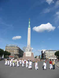 Passing the Freedom Monument